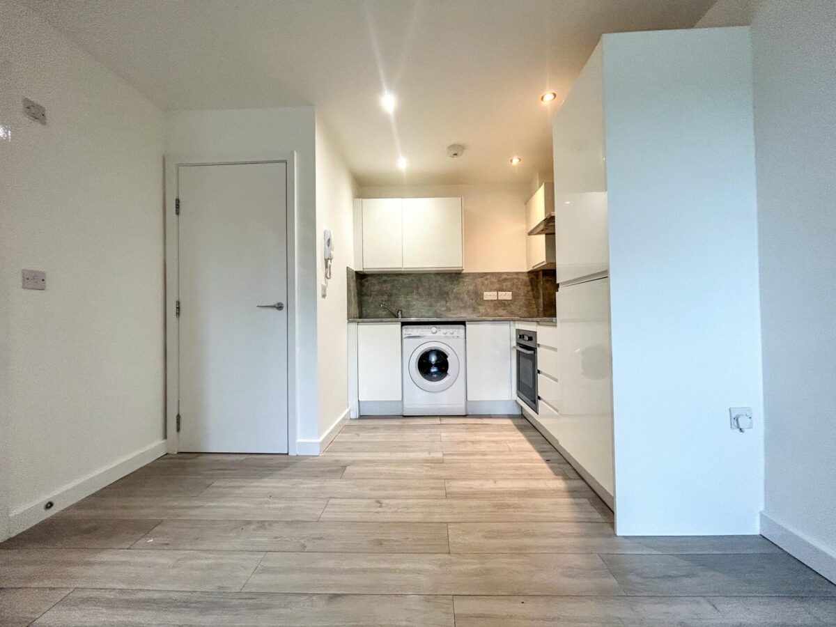 1 Bedroom Flat  - High Wycombe