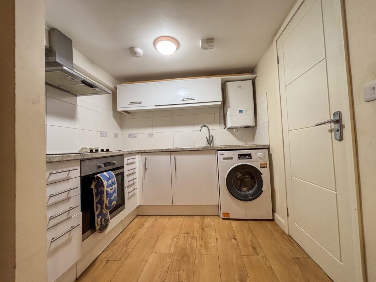 Studio Flat  - High Wycombe