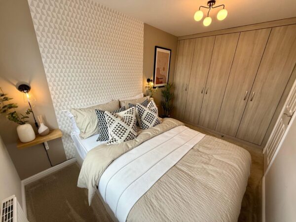 Furnished 2 Bedroom House  - NG17