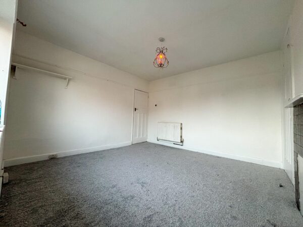 Large 1 Bedroom Flat - High Wycombe
