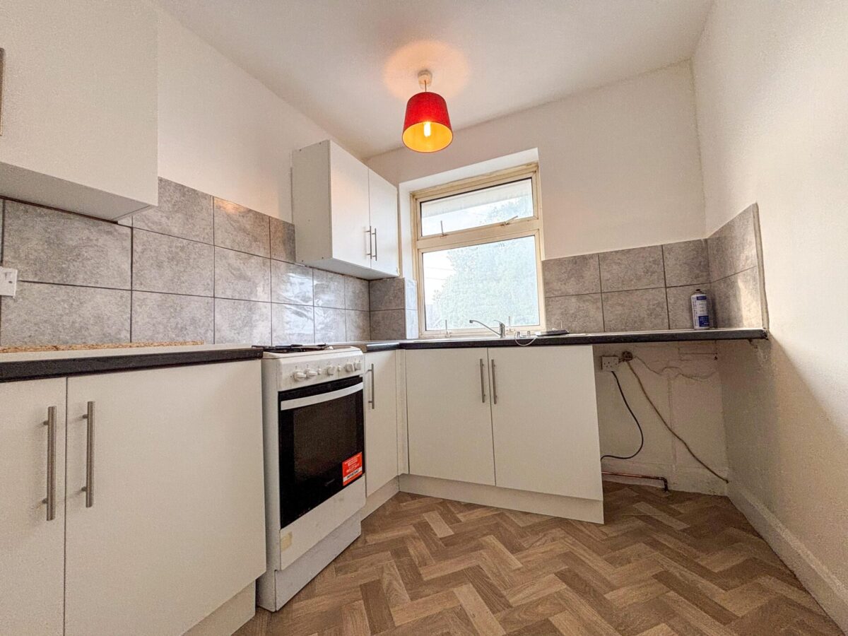 Large 1 Bedroom Flat - High Wycombe