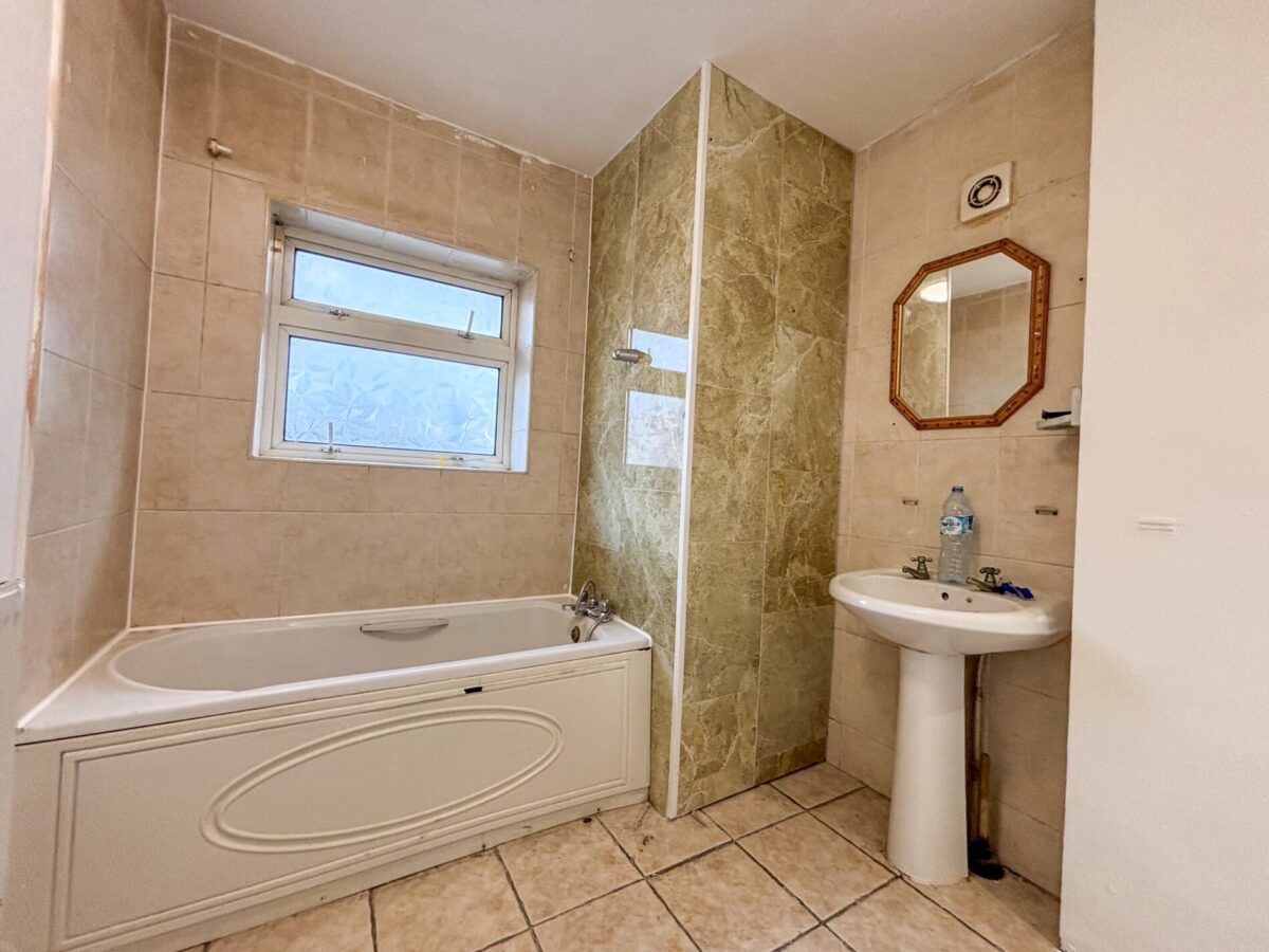 Large 1 Bedroom Flat - High Wycombe