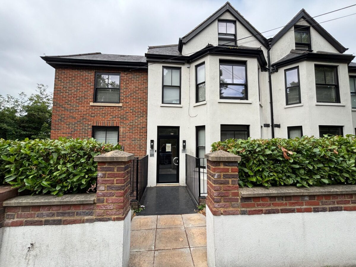 Furnished Studio Flat  - High Wycombe