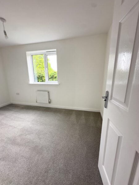 2 Bedroom House  - NG17