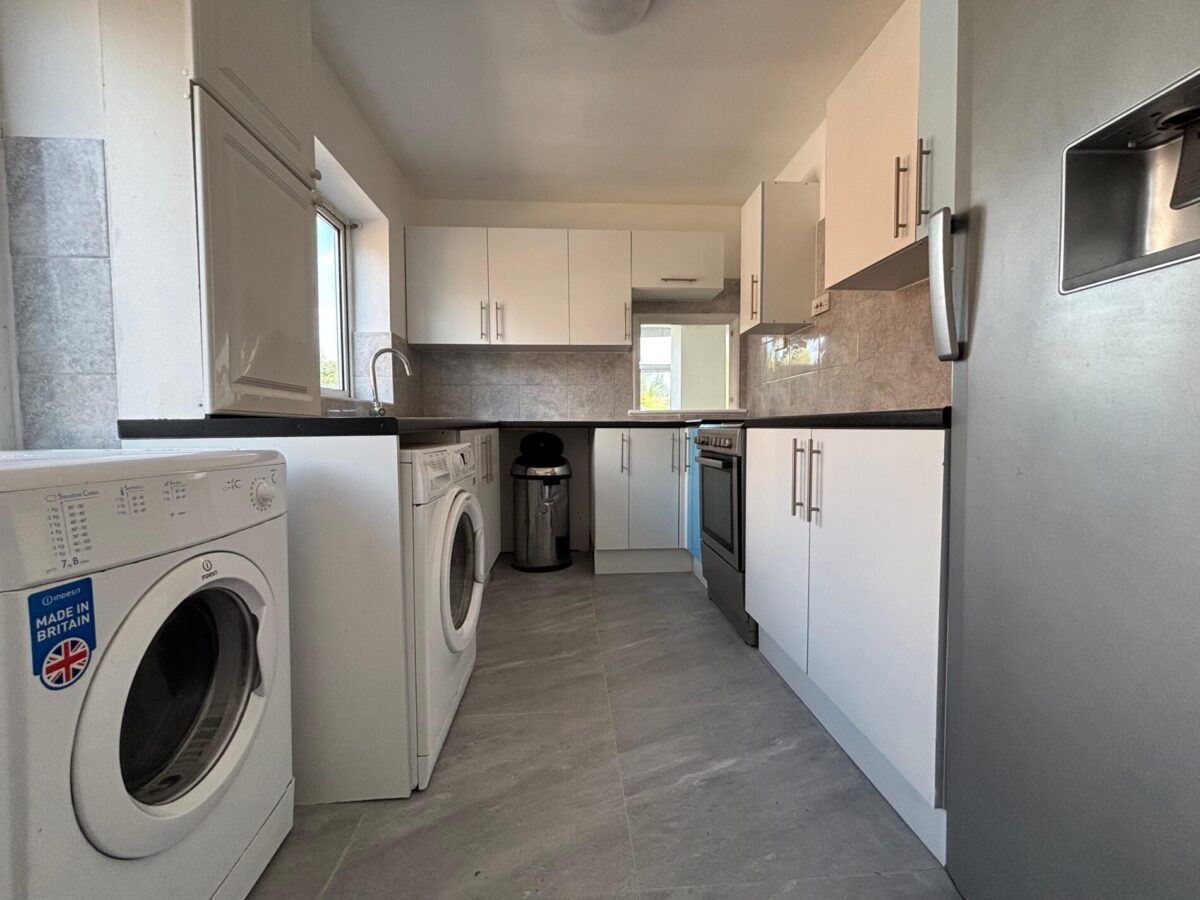 Refurbished 4 Bedroom House  - High Wycombe