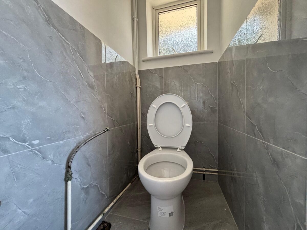 Refurbished 4 Bedroom House  - High Wycombe