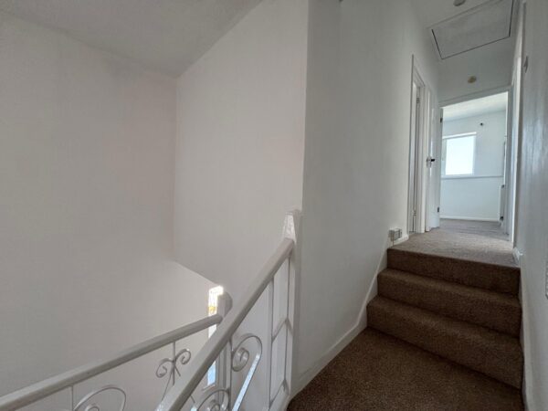 Refurbished 4 Bedroom House  - High Wycombe