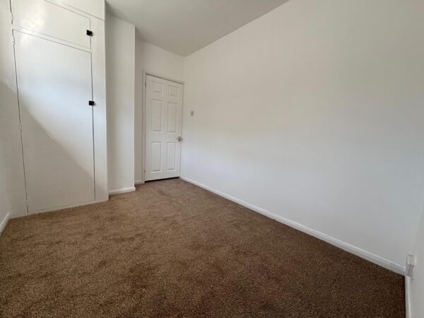 Refurbished 4 Bedroom House  - High Wycombe