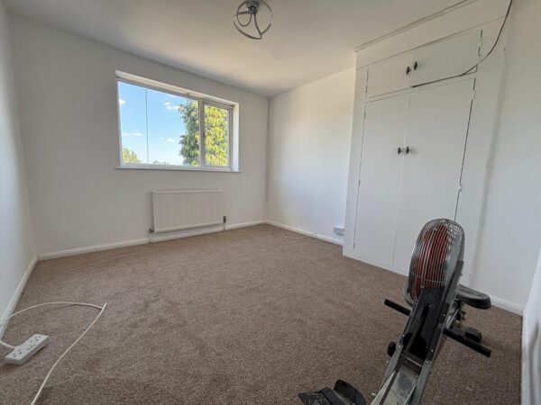 Refurbished 4 Bedroom House  - High Wycombe