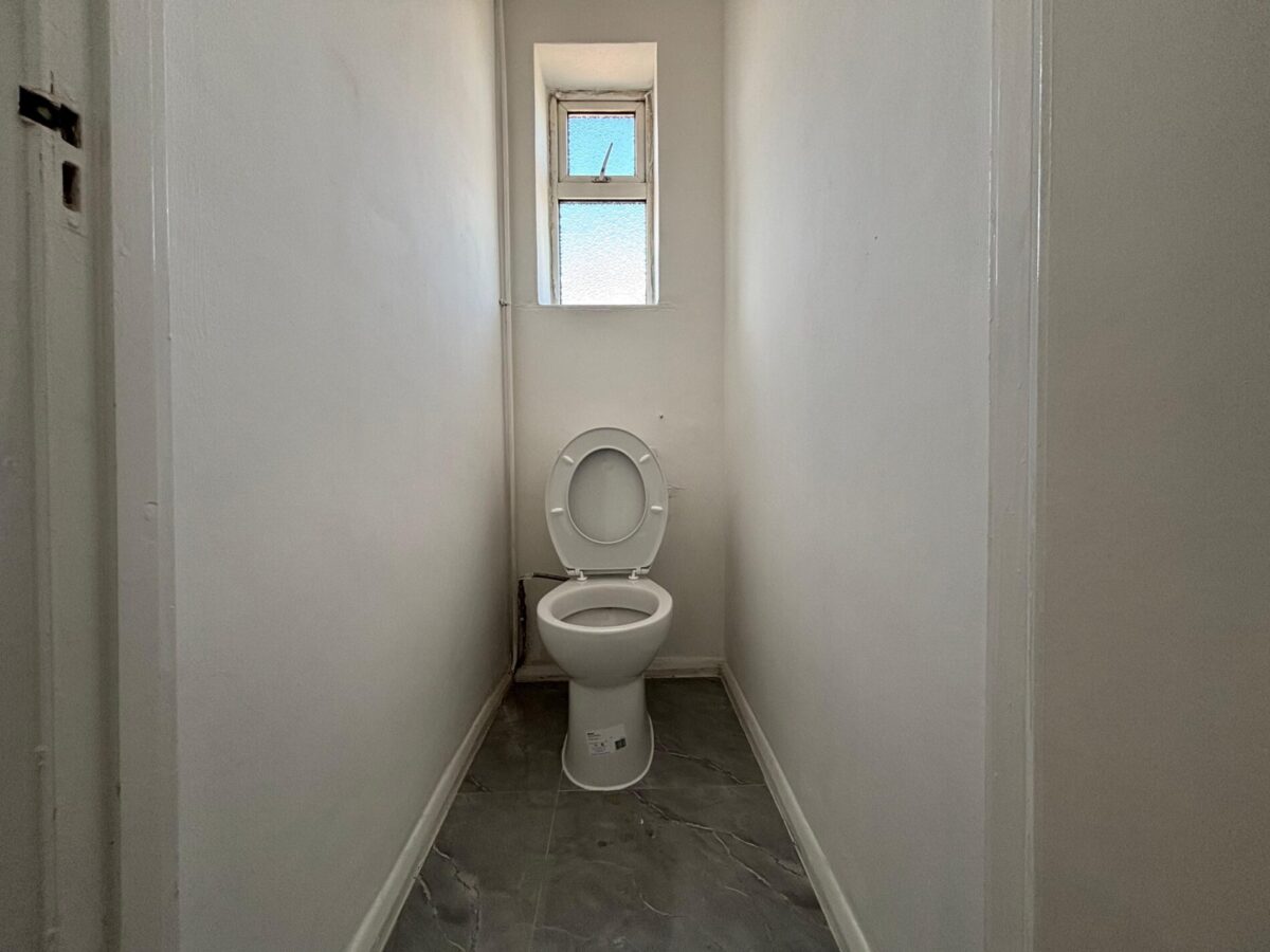 Refurbished 4 Bedroom House  - High Wycombe