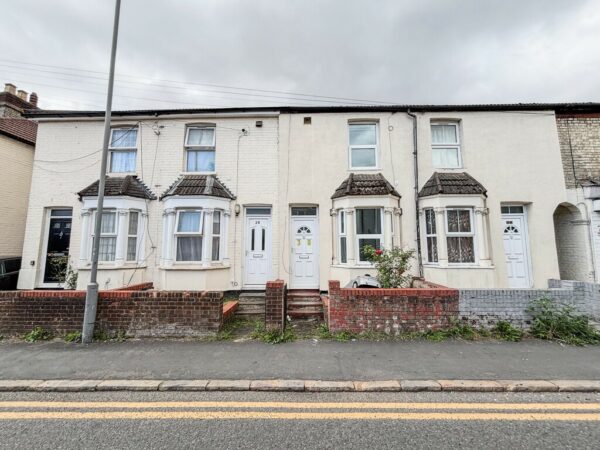 3 Bedroom House  - High Wycombe