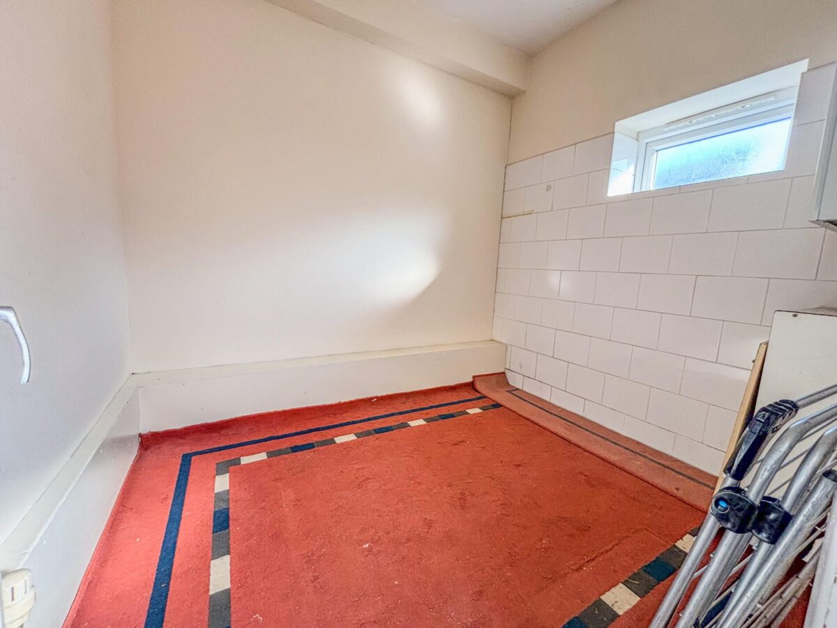1 Bedroom Flat  - High Wycombe