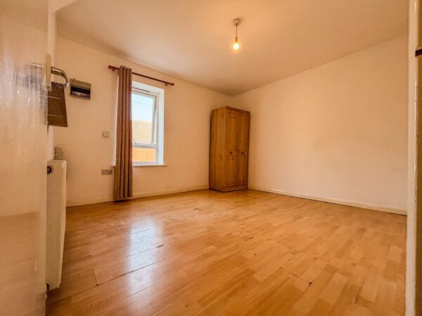1 Bedroom Flat  - High Wycombe