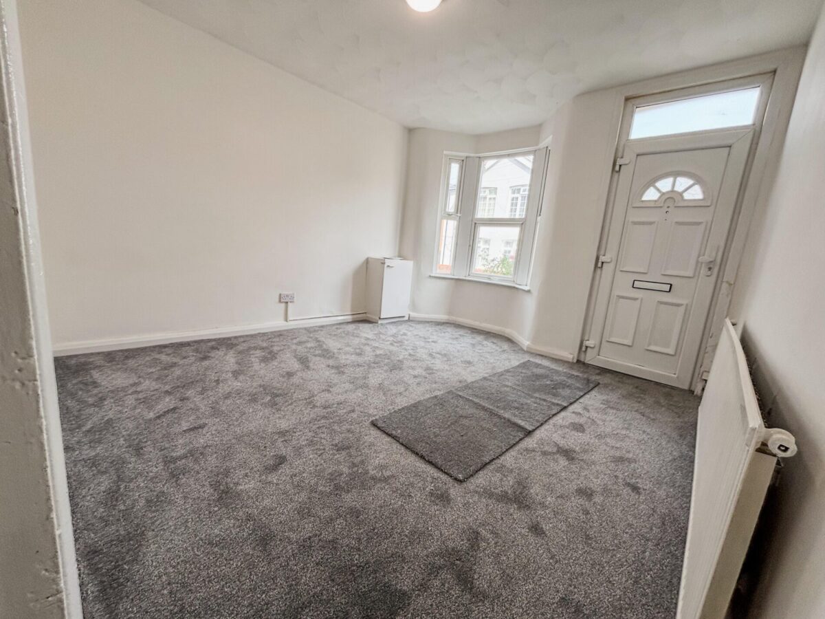 3 Bedroom House  - High Wycombe