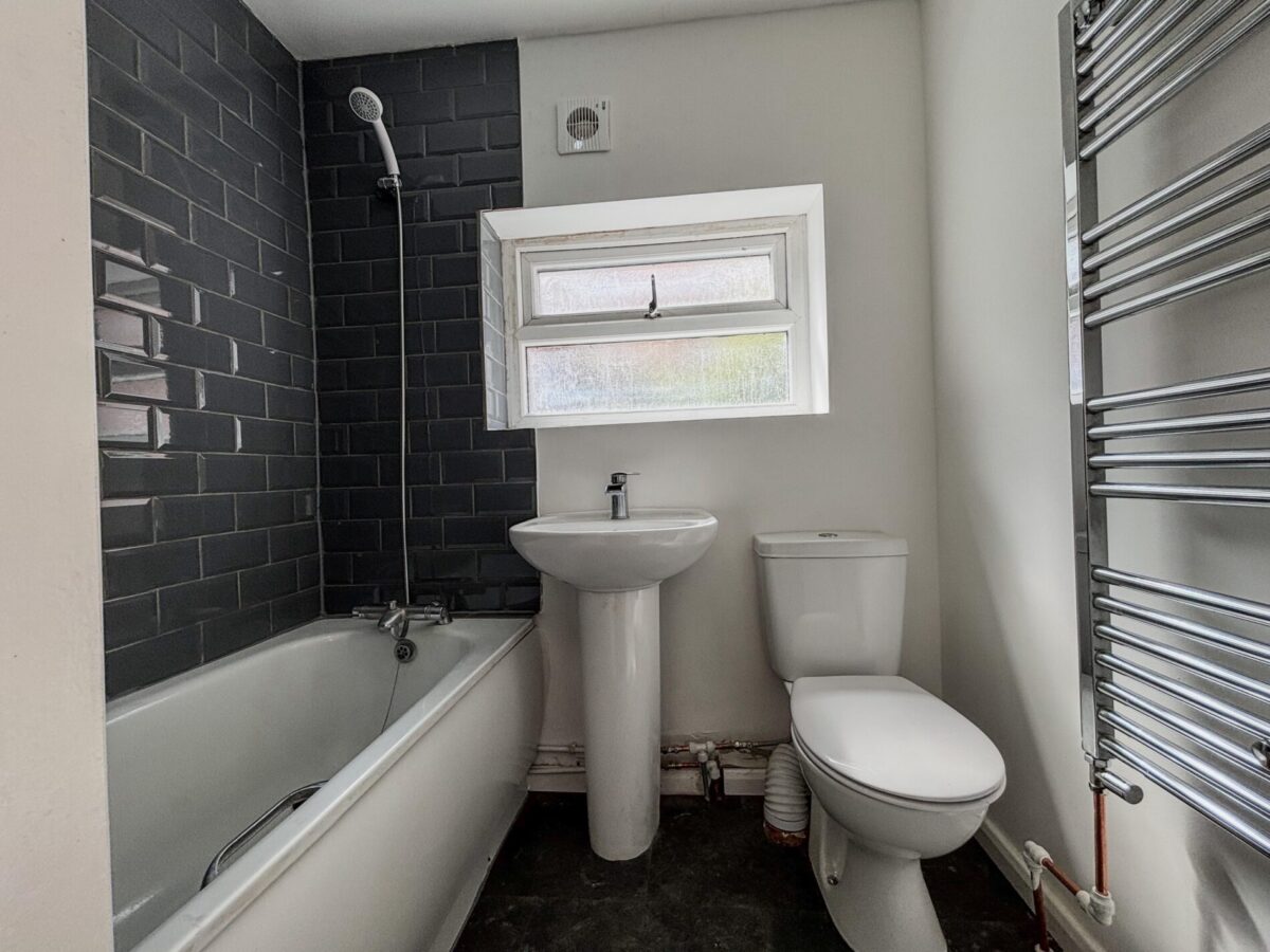 3 Bedroom House  - High Wycombe