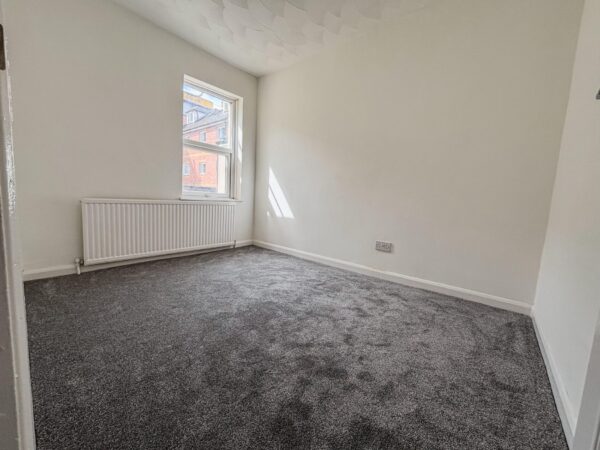 3 Bedroom House  - High Wycombe