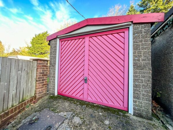 3 Bedroom House - High Wycombe