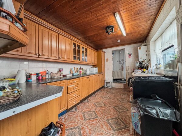 3/4 Bedroom House  - High Wycombe
