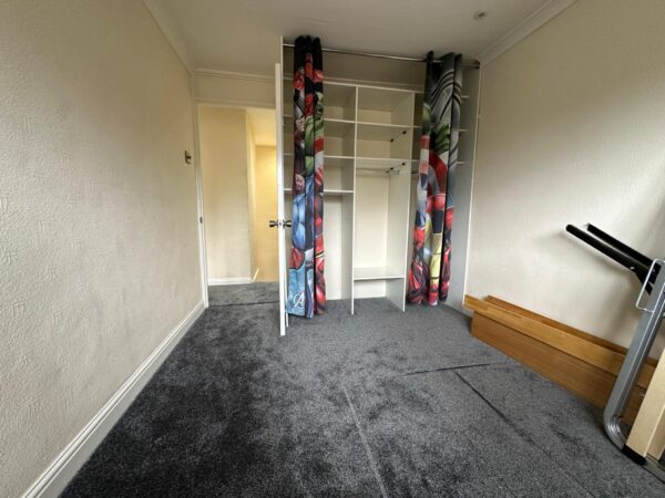 Furnished 4 Bedroom House  - High Wycombe
