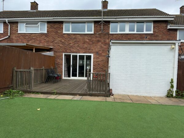 Furnished 4 Bedroom House  - High Wycombe
