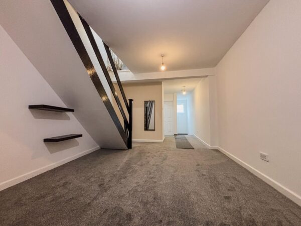 2 Bedroom Flat  - High Wycombe