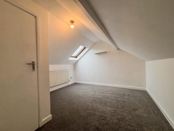 2 Bedroom Flat  - High Wycombe
