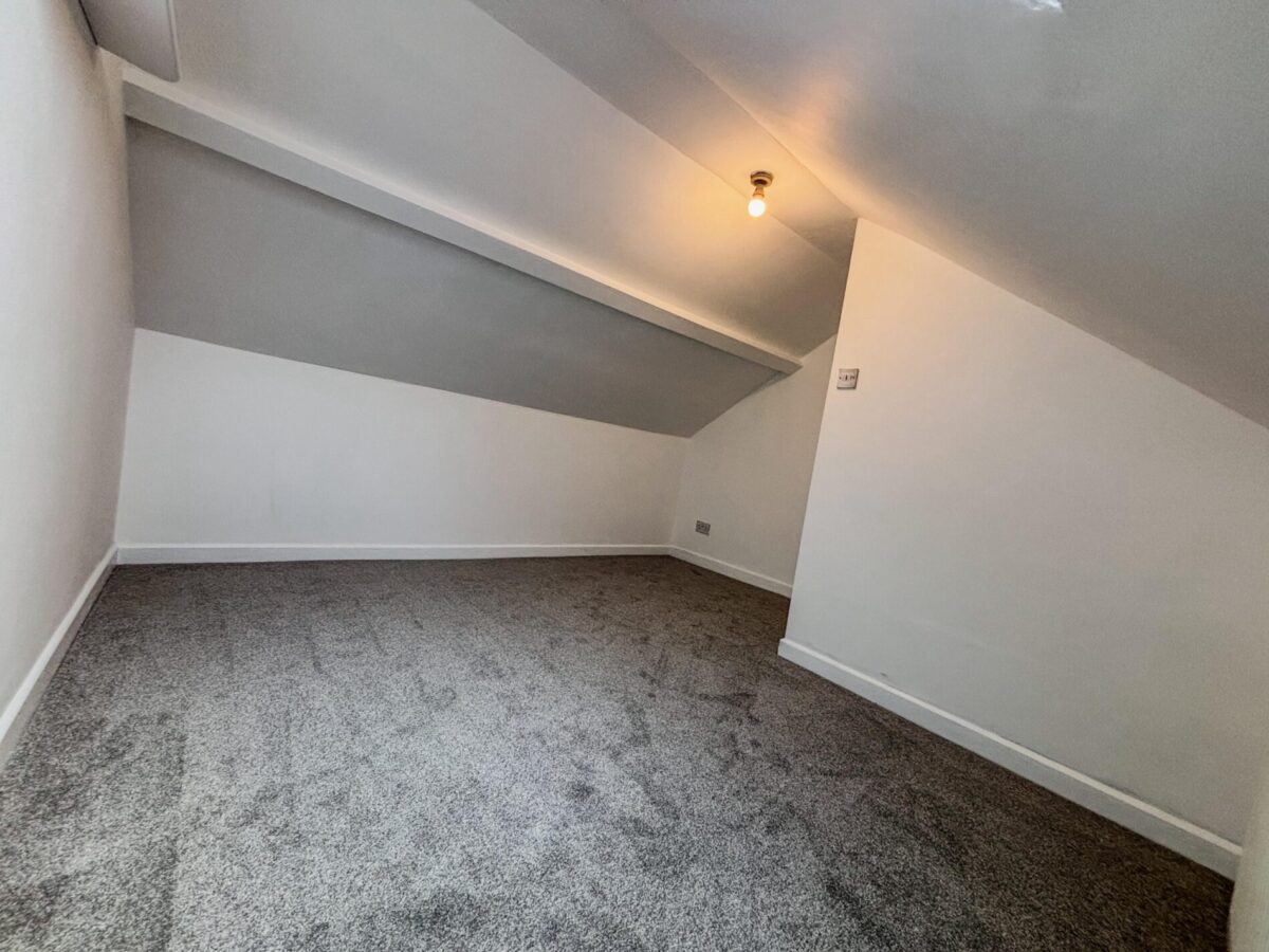 2 Bedroom Flat  - High Wycombe