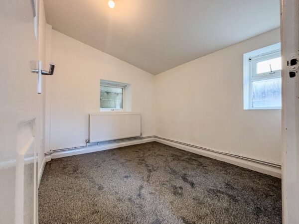 2 Bedroom Flat  - High Wycombe