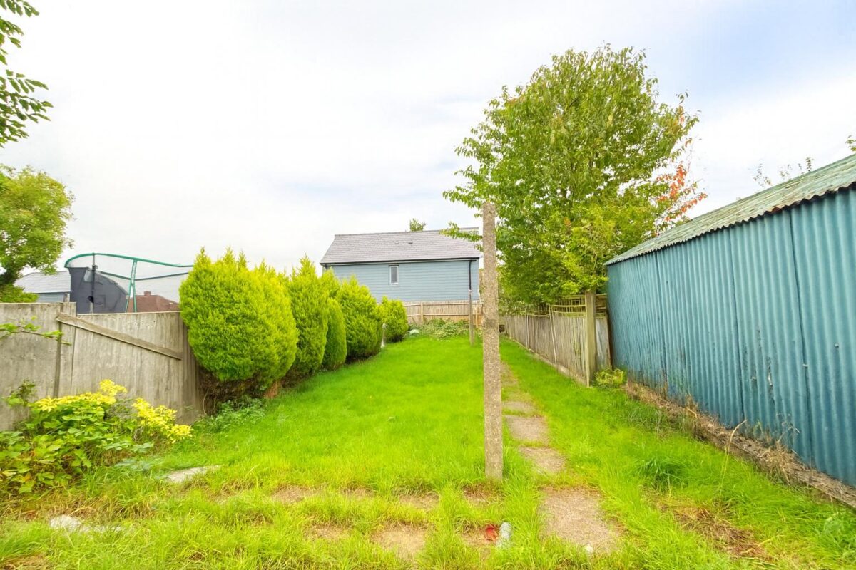 2 Bedroom Flat  - High Wycombe