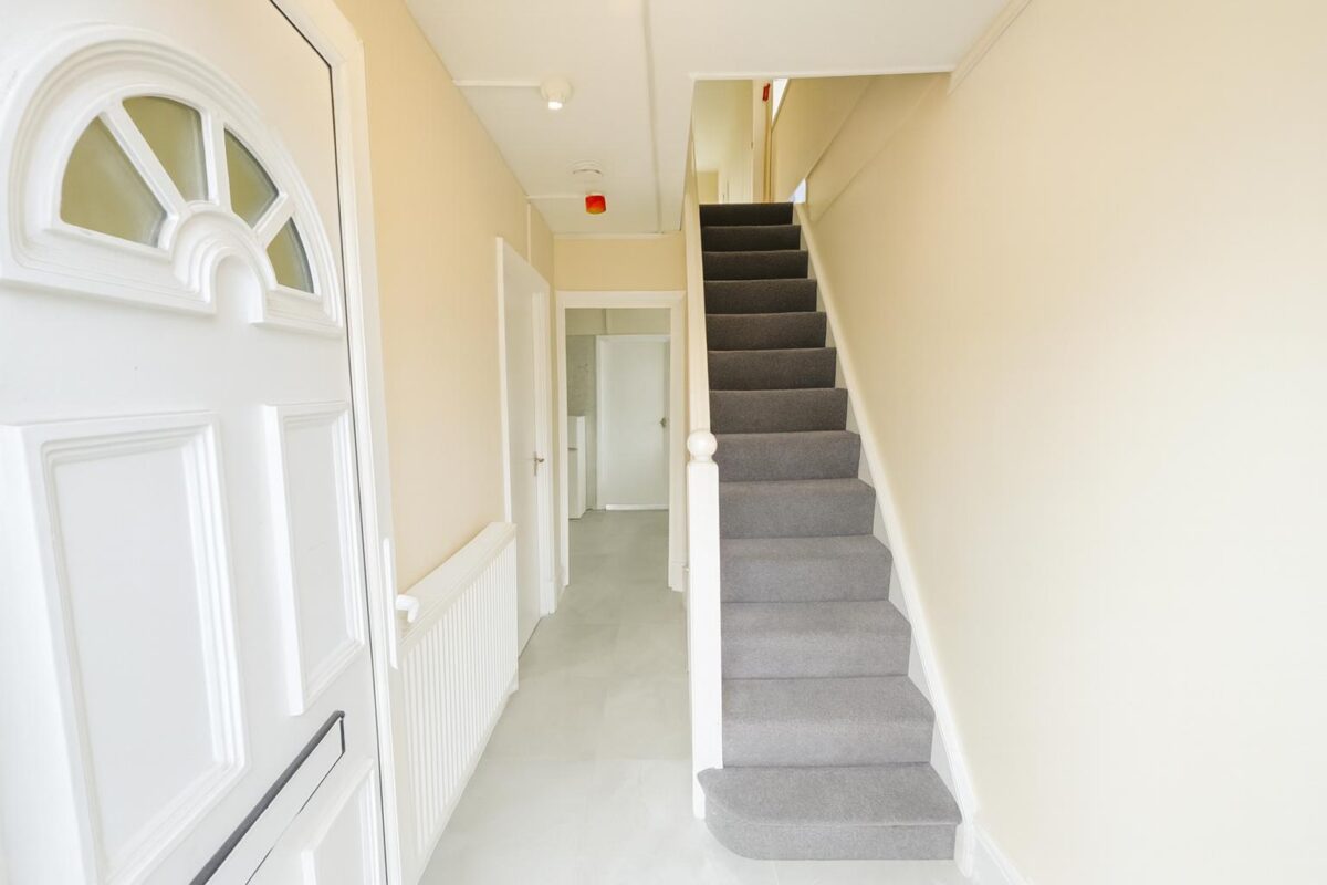 5 Bedroom House  - High Wycombe