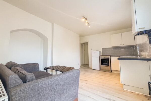 1 Bedroom Flat  - High Wycombe