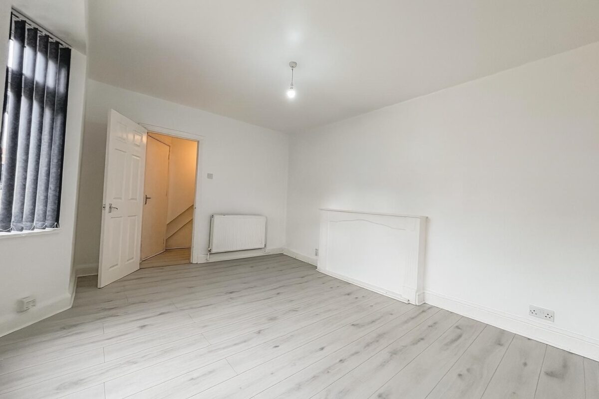 1 Bedroom Flat  - High Wycombe