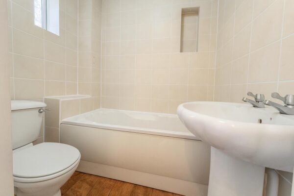 1 Bedroom Flat  - High Wycombe