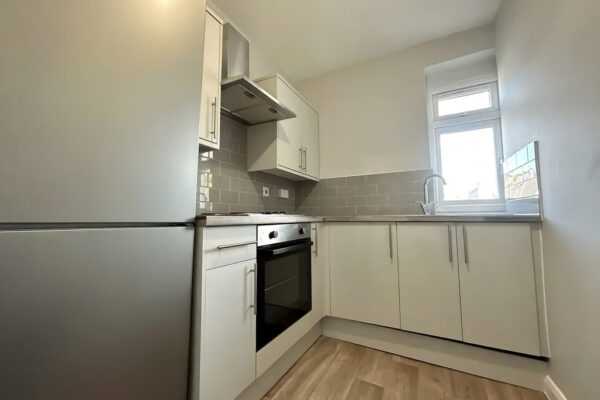 Large Furnished Room  - High Wycombe