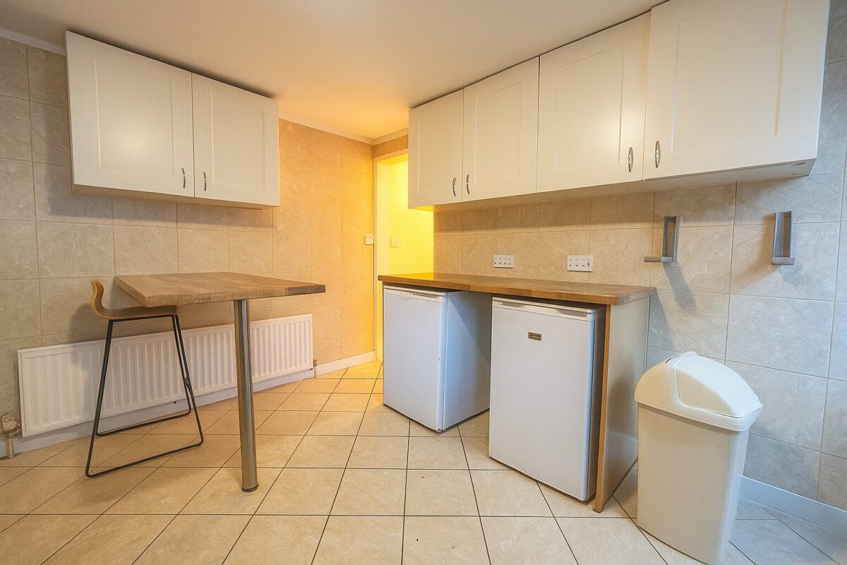 2 Bedroom Flat  - High Wycombe