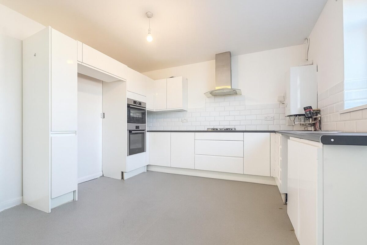 2 Bedroom Flat  - High Wycombe