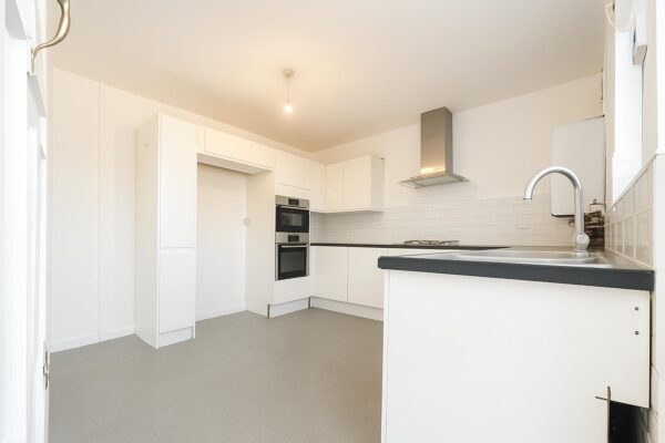 2 Bedroom Flat  - High Wycombe