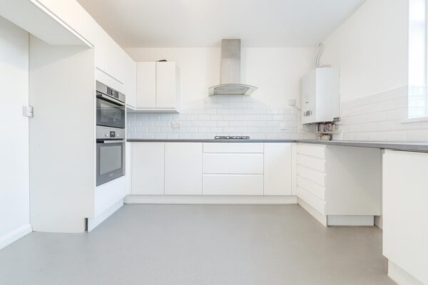 2 Bedroom Flat  - High Wycombe