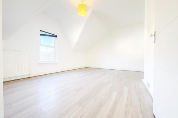 2 Bedroom Flat  - High Wycombe