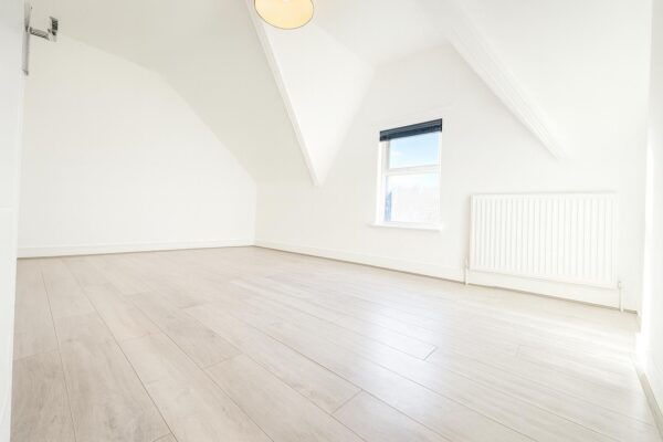 2 Bedroom Flat  - High Wycombe