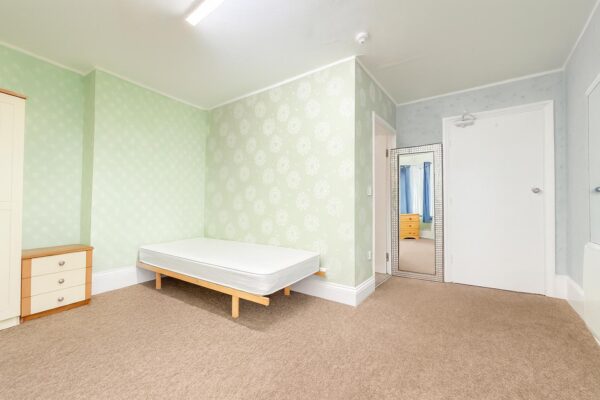 En-Suite Room - High Wycombe
