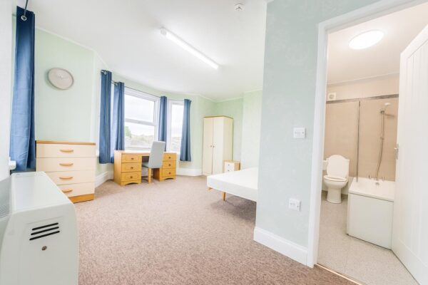 En-Suite Room - High Wycombe