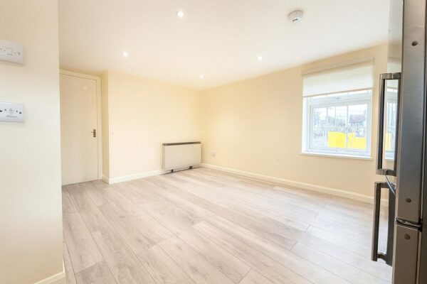 1 Bedroom Flat  - High Wycombe