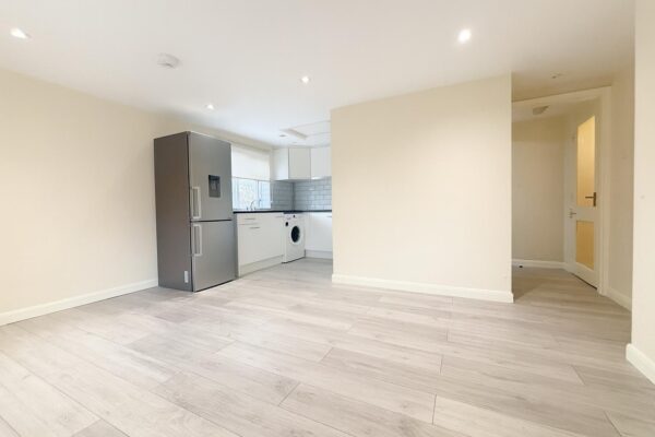 1 Bedroom Flat  - High Wycombe