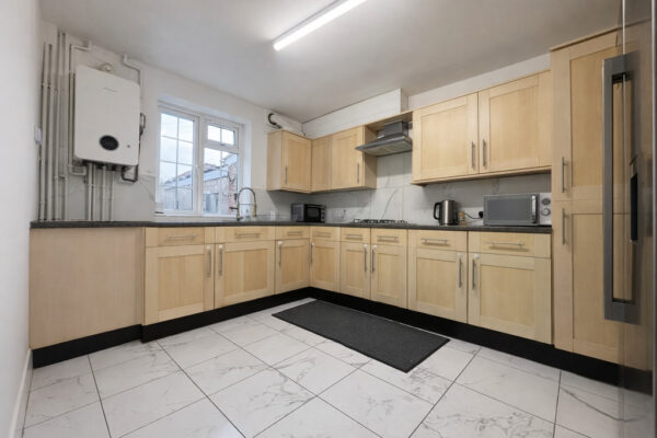 3 Bedroom House  - High Wycombe