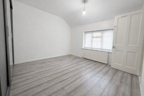 3 Bedroom House  - High Wycombe