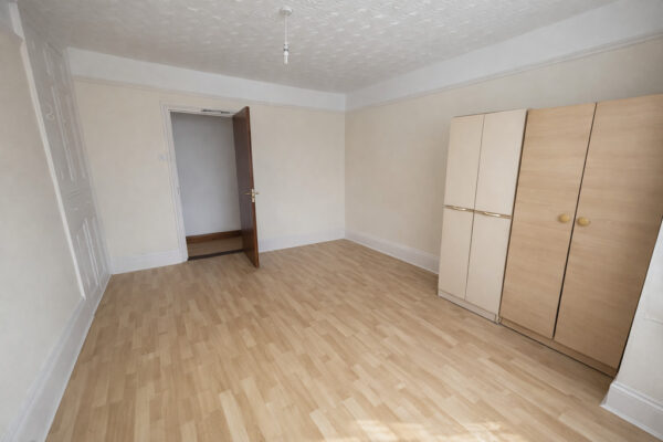 1/2 Bedroom Flat  - High Wycombe