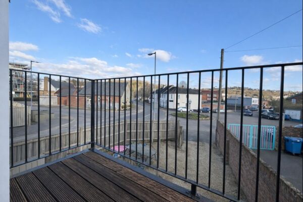 2 Bedroom Flat  - High Wycombe