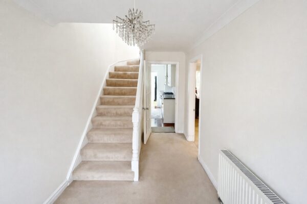4 Bed Semi-Detached, Walton Drive. High Wycombe, Buckinghamshire, HP13 6TS