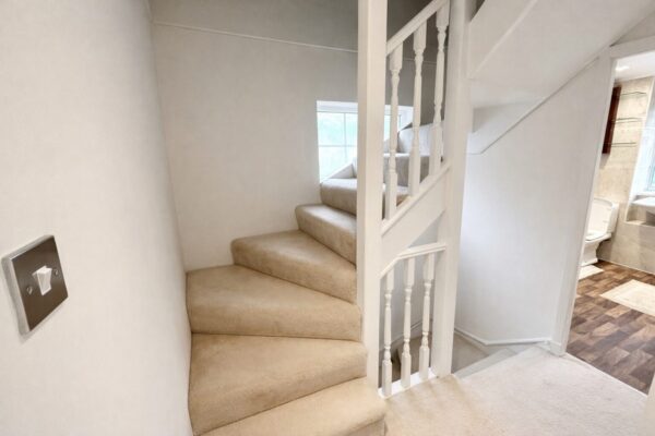 4 Bed Semi-Detached, Walton Drive. High Wycombe, Buckinghamshire, HP13 6TS
